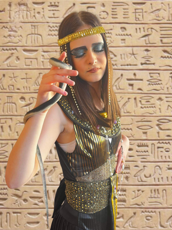 Zdjęcie z wyobrażeniem Kleopatry, w wykonaniu klasy I TRH